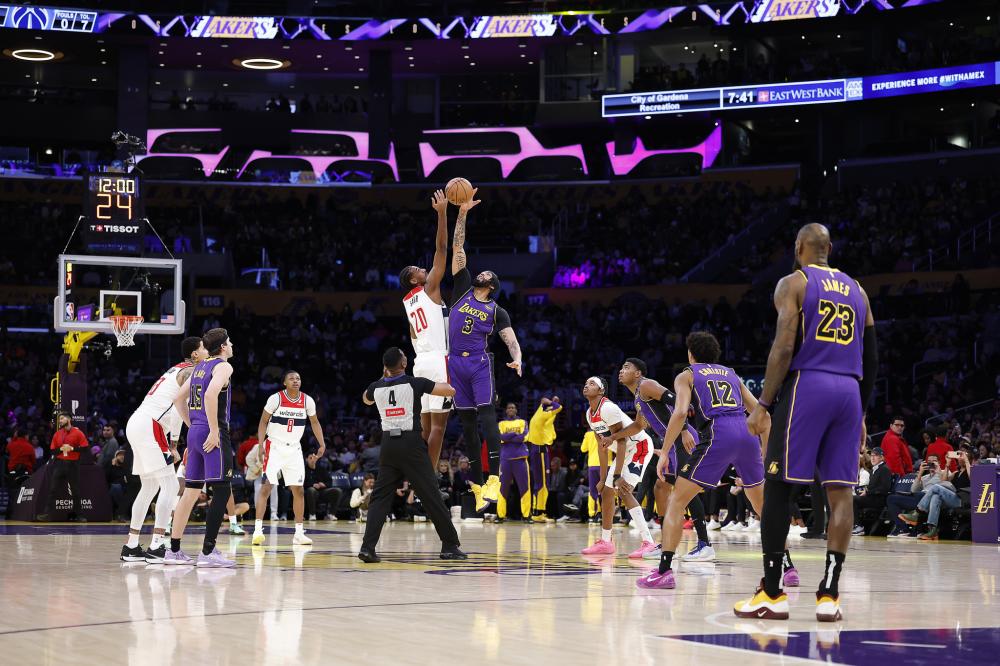 路布满荆棘 路布满荆棘