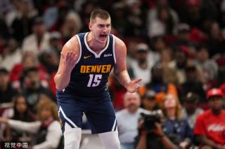 场外的浮华 场外的浮华