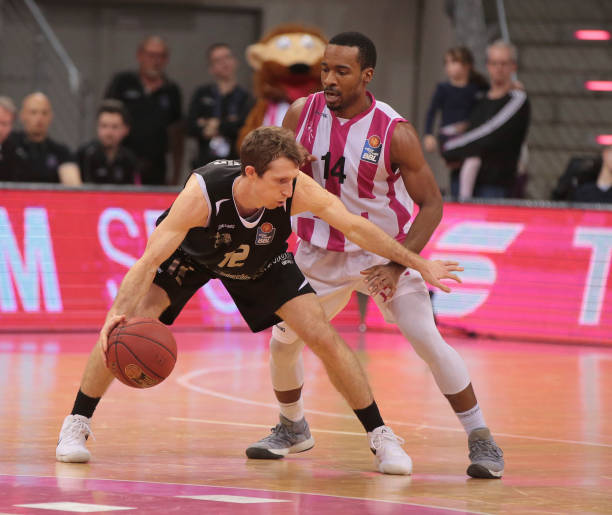 上三管齐下 上三管齐下