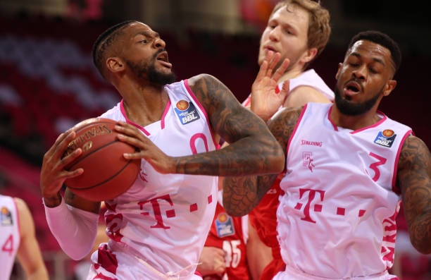 张之臻与马 张之臻与马