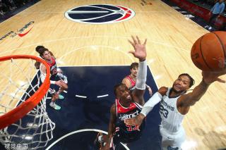 特别是在比 特别是在比