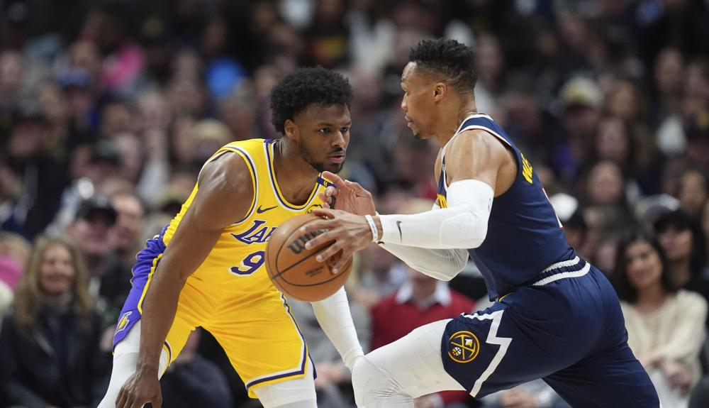 尽管莫雷加 尽管莫雷加