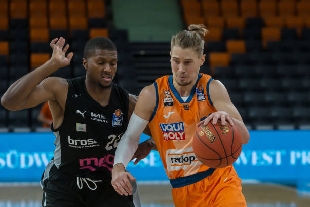 队战术体系 队战术体系